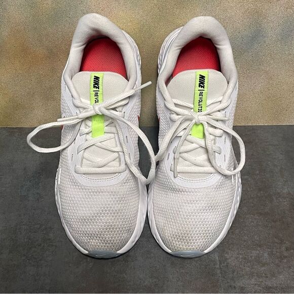 Nike Revolution 5 CZ9301-100 Women's White Running Shoes Size 7.5M - Picture 13 of 16